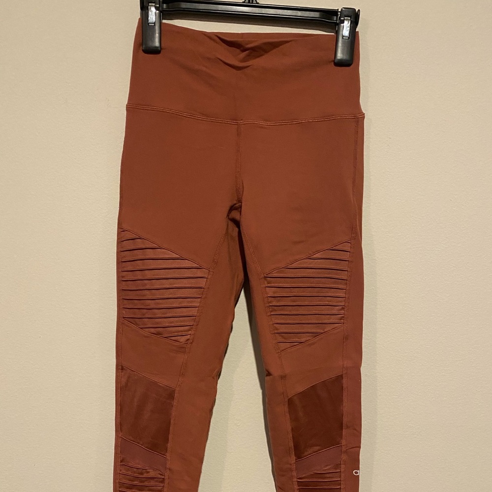 All yoga pants